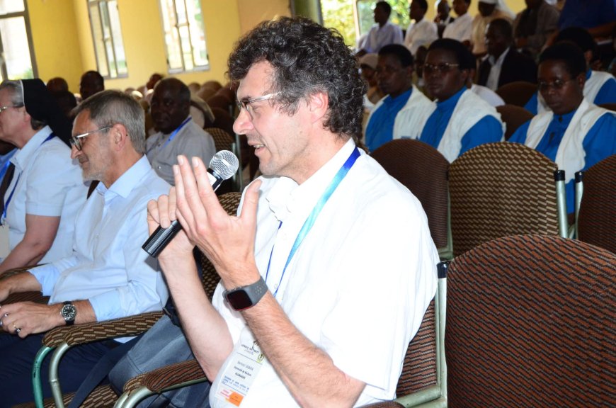 Colloque international à Butare, Rwanda - « Religions et defis actuels de l’Ecole. Quelle pertinence du cours de religion? »