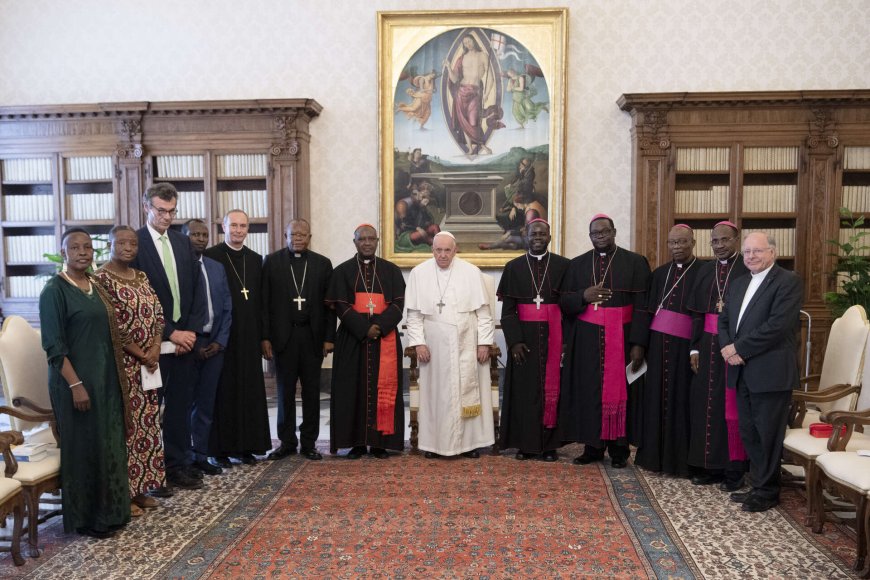 Présentation du Pacte Éducatif Africain lors d’une audience privée avec le pape François