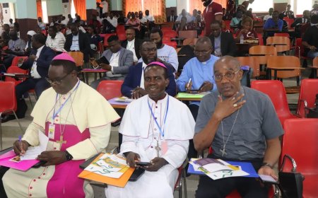 Messe du 09 décembre 2023 présidée par Son Excellence Monseigneur Flavian MATINDI KASSALA, évêque de Geita en Tanzanie