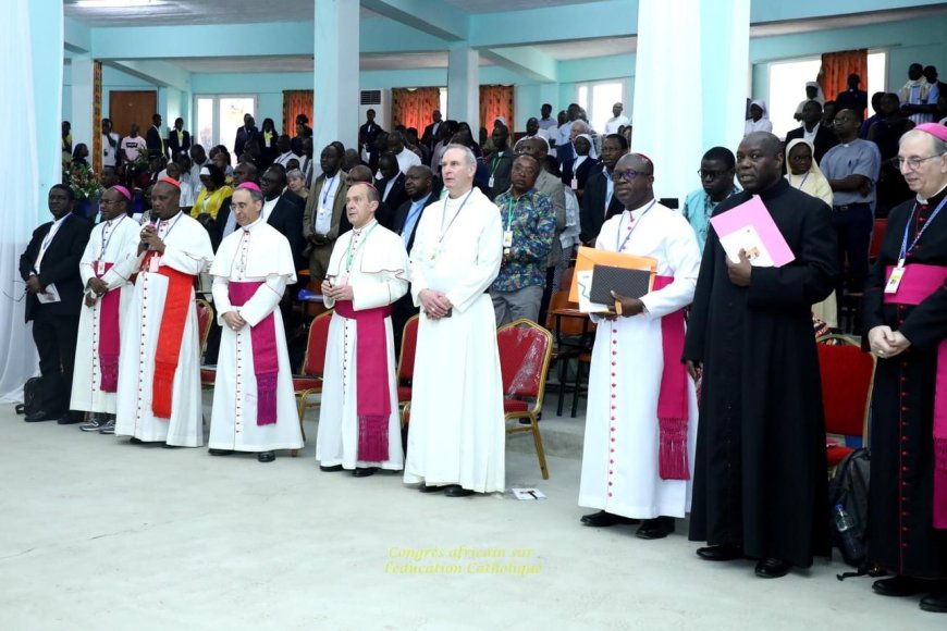 Congrès d'Abidjan : Travaux en plénière