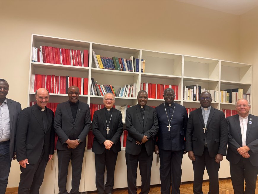 Rencontre avec Son Excellence Monseigneur Vincenzo Zani, Membre du Conseil d’Administration de l’Université Catholique Sacré Cœur et Fondateur de la SFERA
